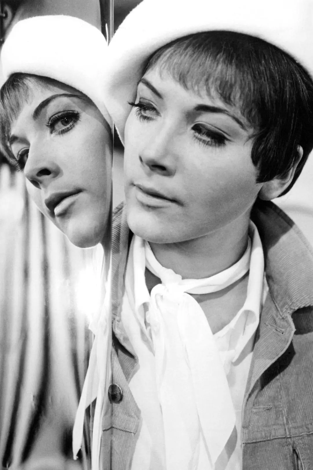 Linda Thorson_peliplat