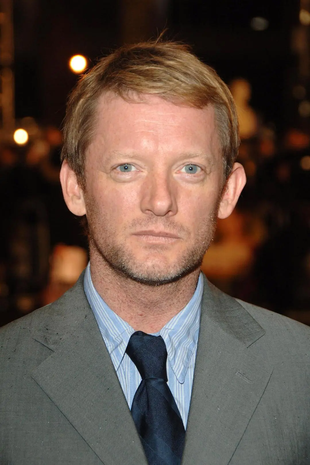 Douglas Henshall_peliplat