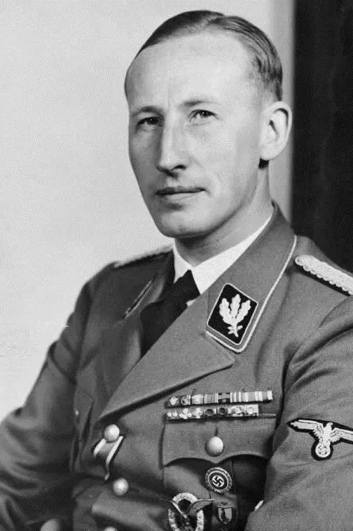 Reinhard Heydrich_peliplat