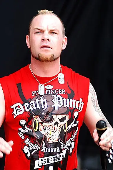 Ivan L. Moody_peliplat