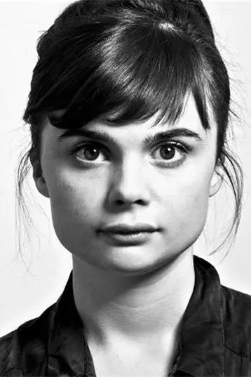 Gwyneth Keyworth_peliplat