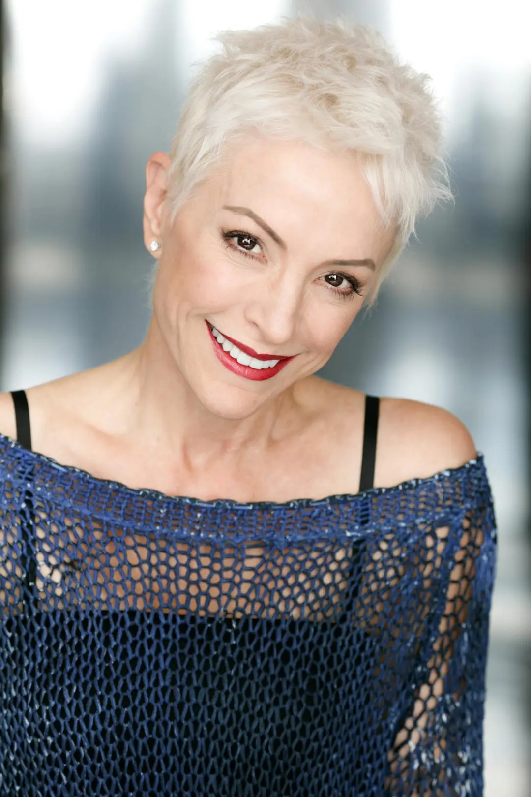 Nana Visitor_peliplat