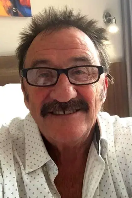 Paul Chuckle_peliplat