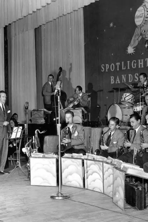 Harry James and His Orchestra_peliplat