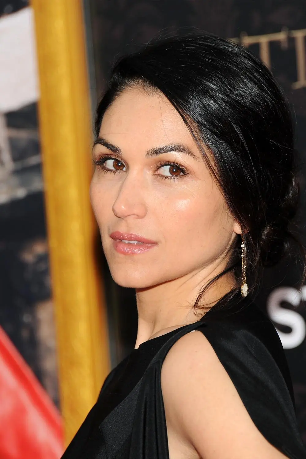 Lela Loren_peliplat