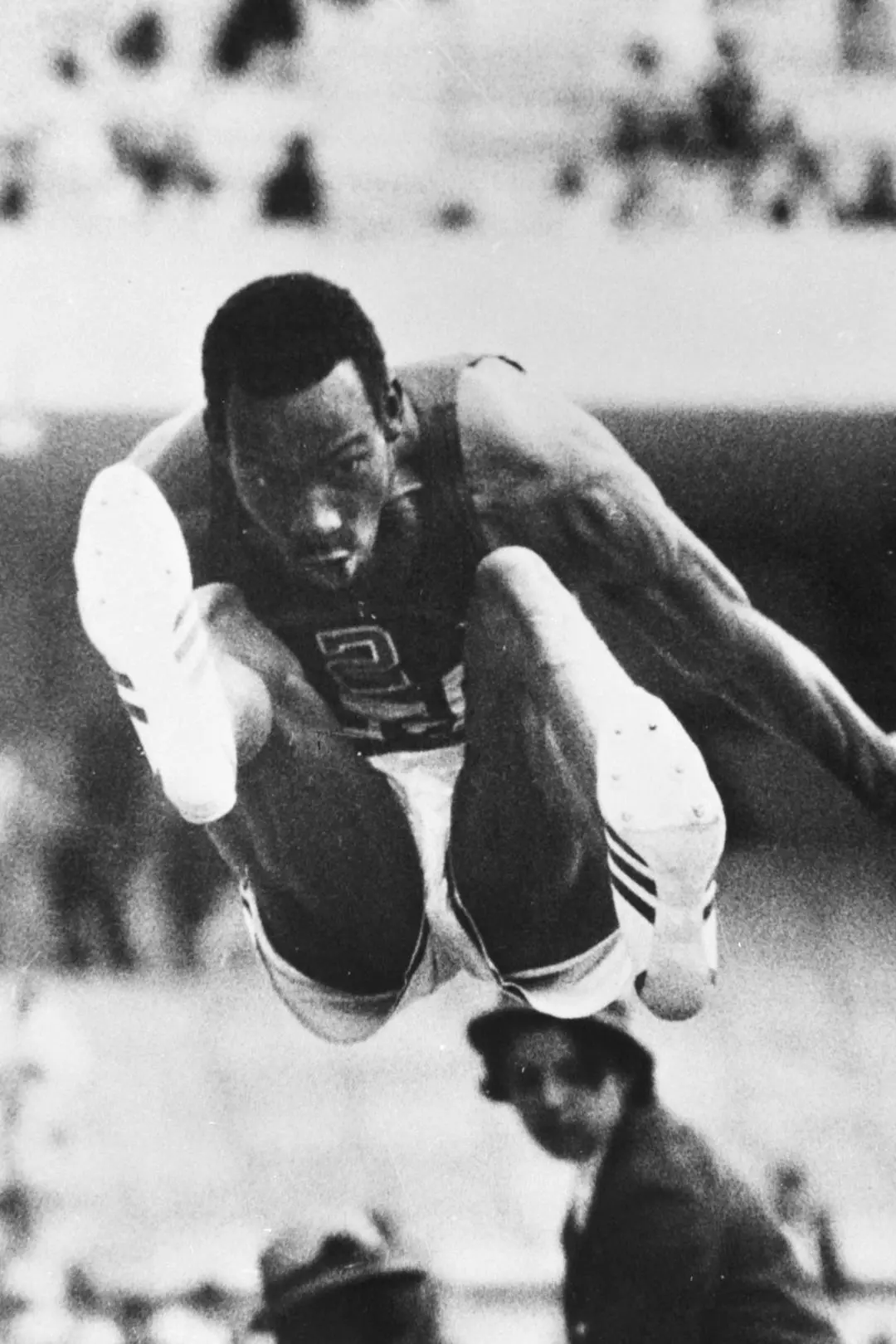 Bob Beamon_peliplat