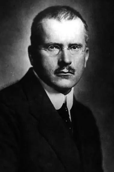 Carl Gustav Jung_peliplat