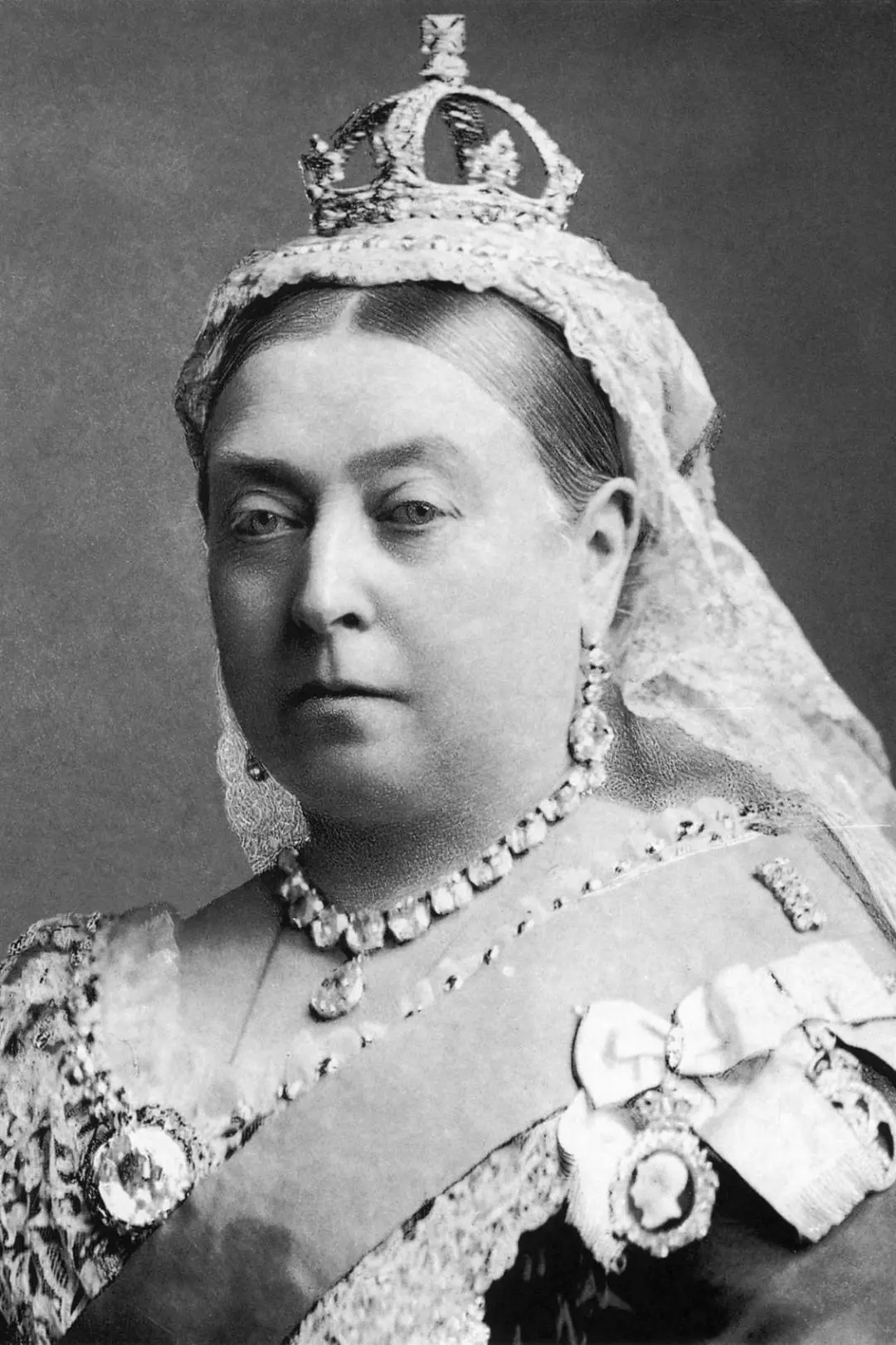 Queen Victoria_peliplat