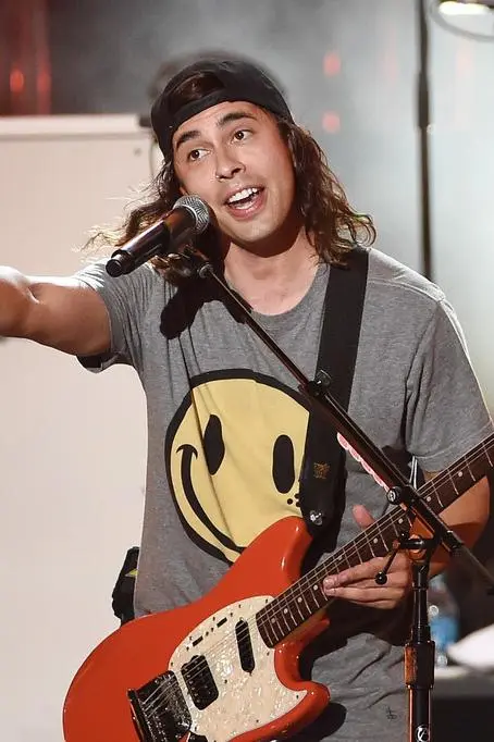 Vic Fuentes_peliplat