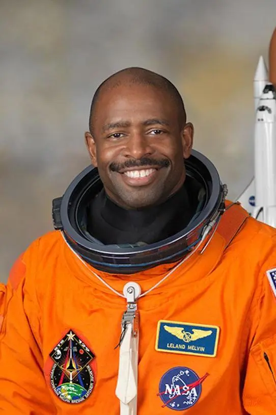 Leland Melvin_peliplat