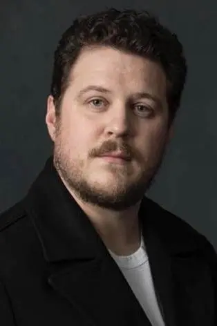 Cameron Britton_peliplat