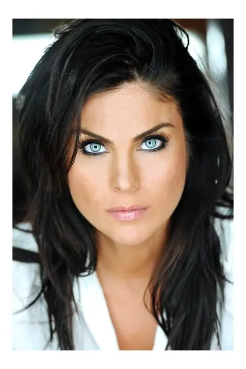 Nadia Bjorlin_peliplat