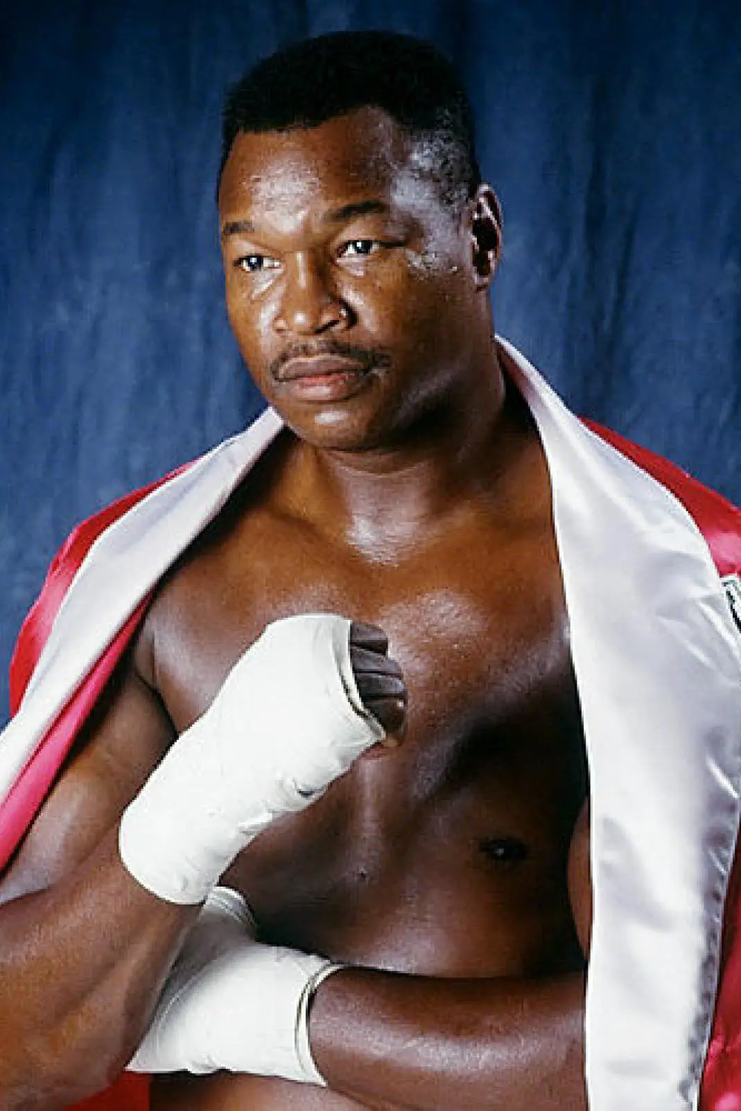 Larry Holmes_peliplat