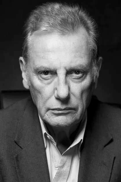 Paul Darrow_peliplat