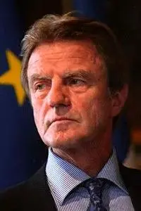 Bernard Kouchner_peliplat