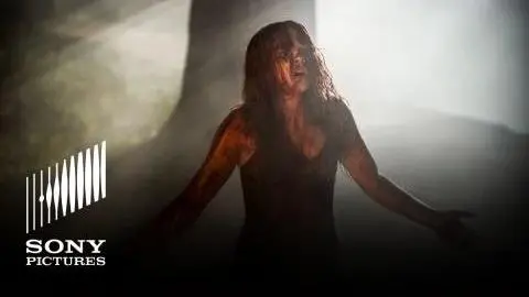 Carrie - Official Trailer #2 - In Theaters 10/18_peliplat