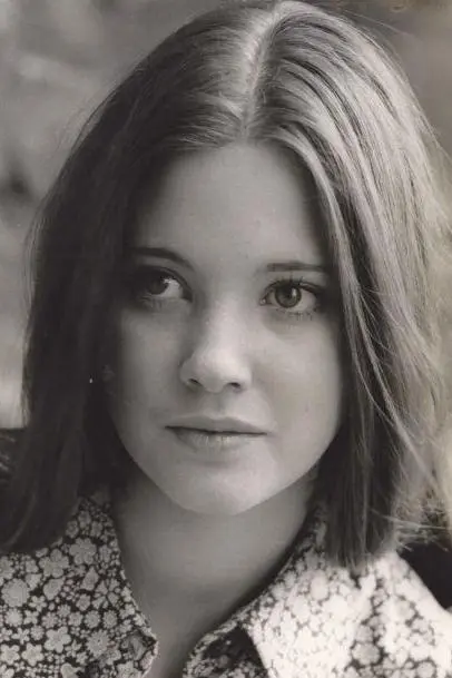 Lynne Frederick_peliplat