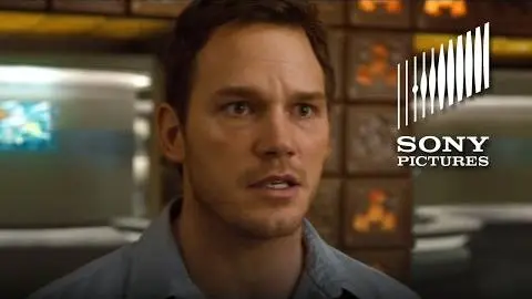 PASSENGERS - SOS (In Theaters Wednesday)_peliplat