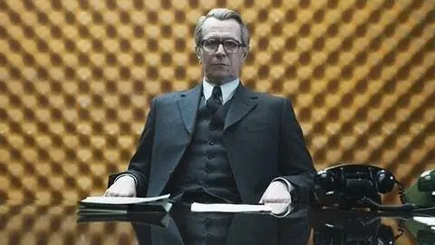 Tinker Tailor Soldier Spy - Official US Trailer_peliplat