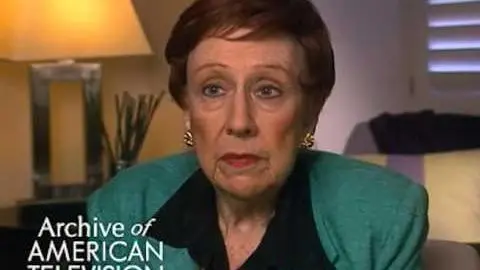 Jean Stapleton discusses getting cast on "All in the Family" - EMMYTVLEGENDS.ORG_peliplat