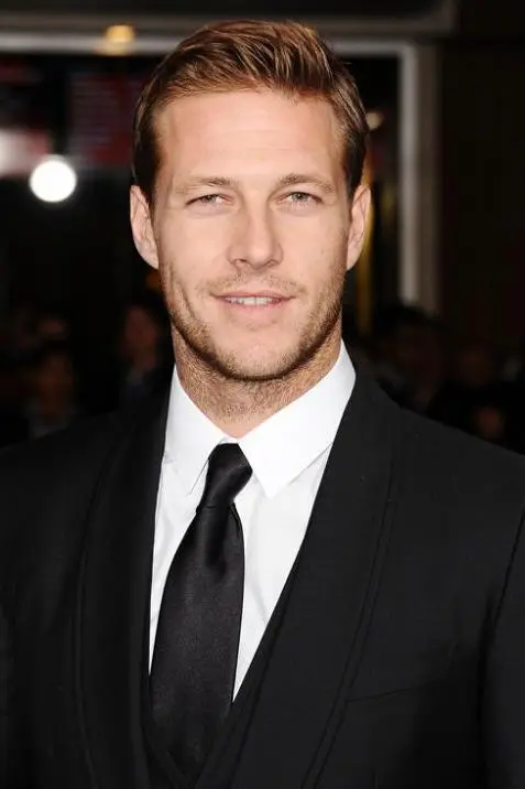 Luke Bracey_peliplat