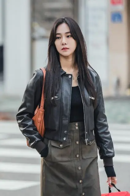 Han Ji-Eun_peliplat