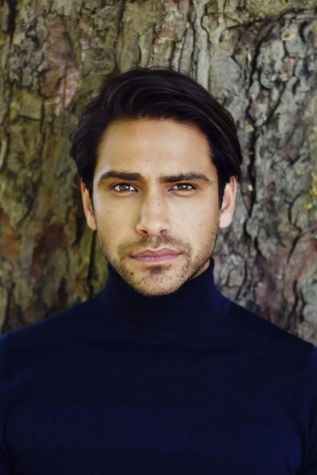 Luke Pasqualino_peliplat