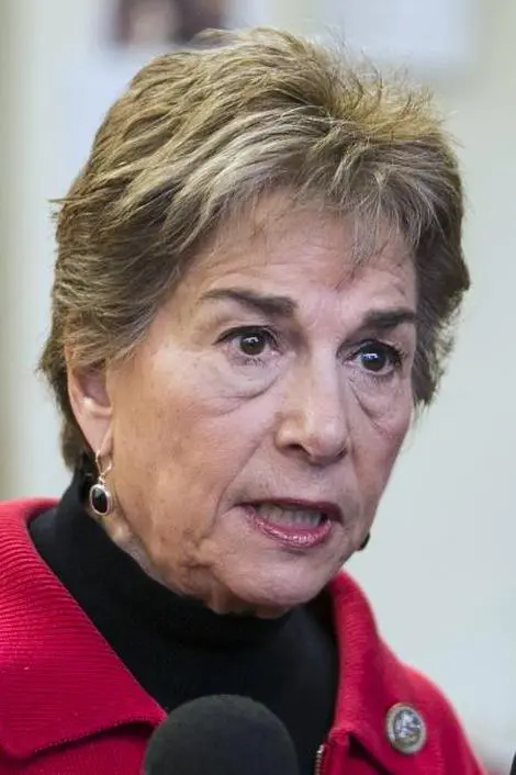 Janice Schakowsky_peliplat