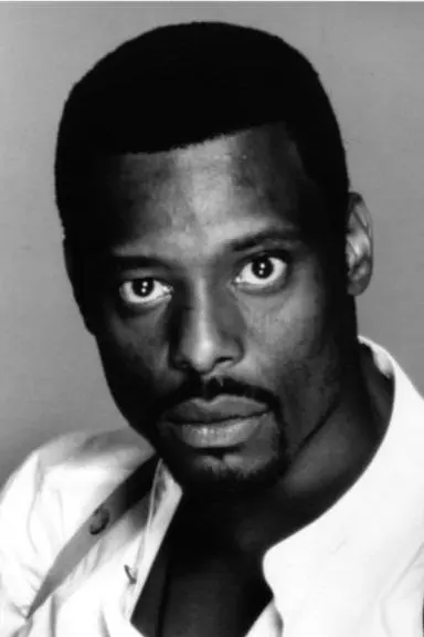 Eamonn Walker_peliplat