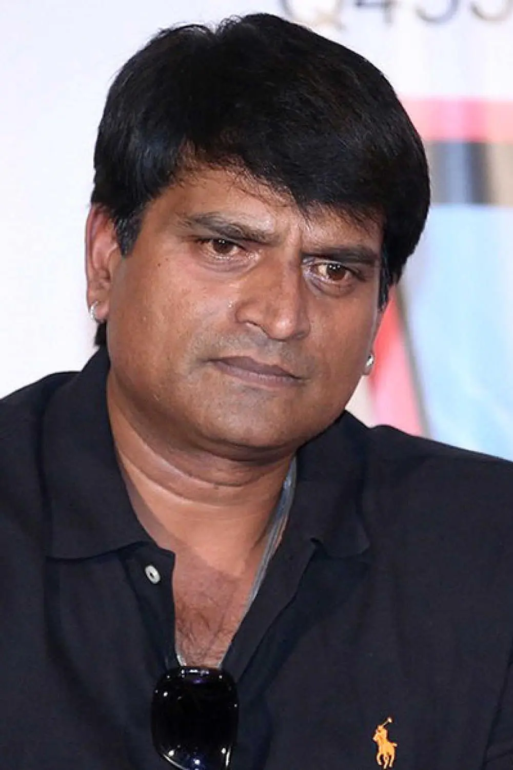 Ravi Babu_peliplat