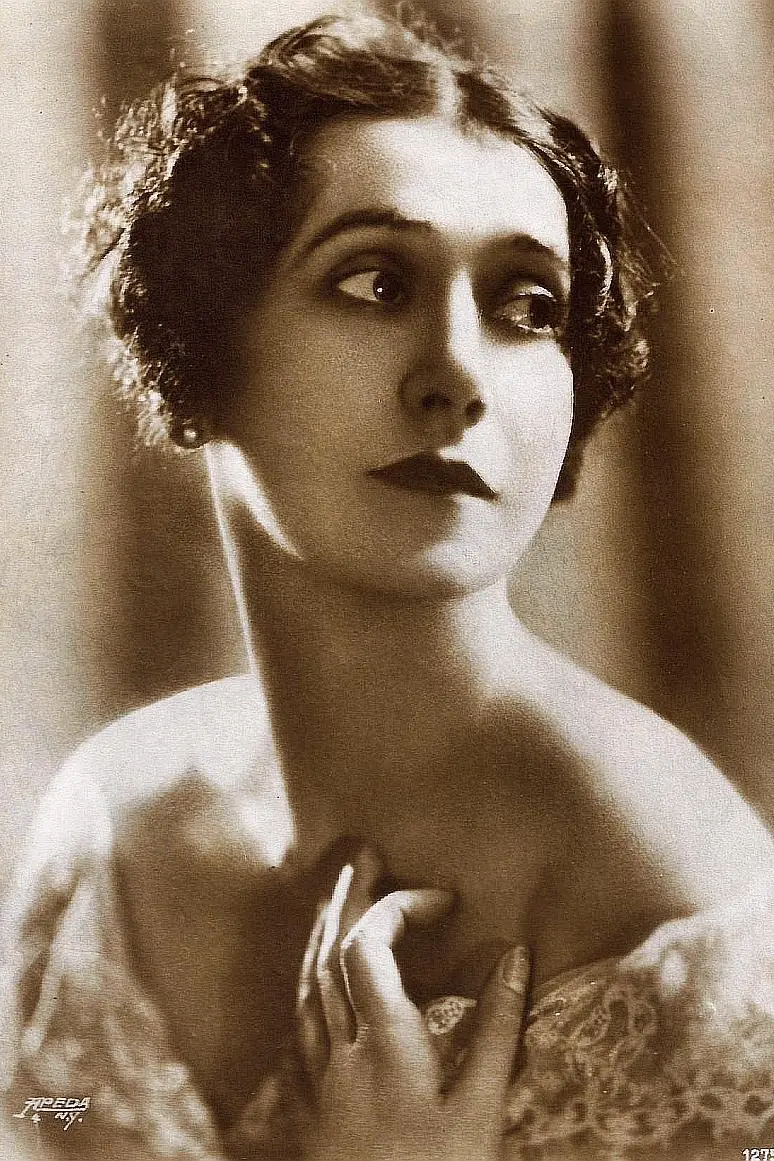 Tamara Karsavina_peliplat