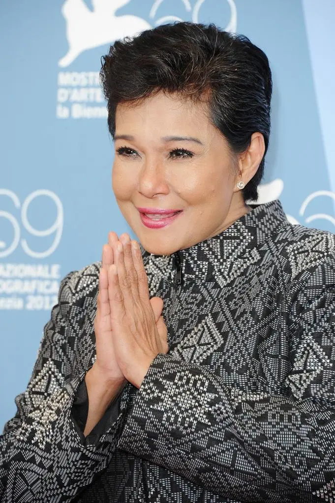 Nora Aunor_peliplat