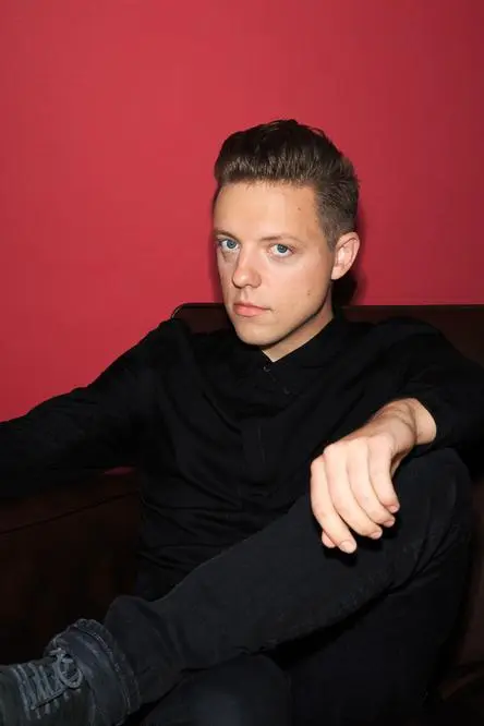 Robert DeLong_peliplat