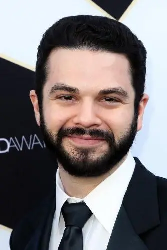 Samm Levine_peliplat