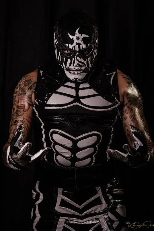 Pentagon Jr._peliplat