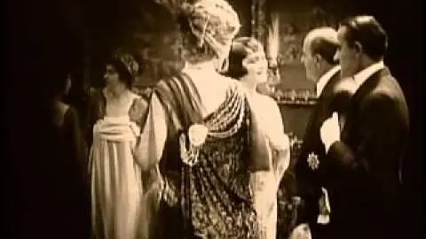 Intolerance: love's struggle throughout the ages (1916) D. W Griffith_peliplat