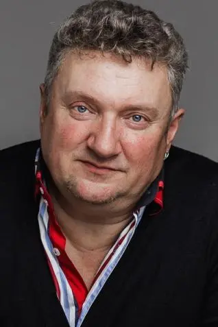Oleg Komarov_peliplat