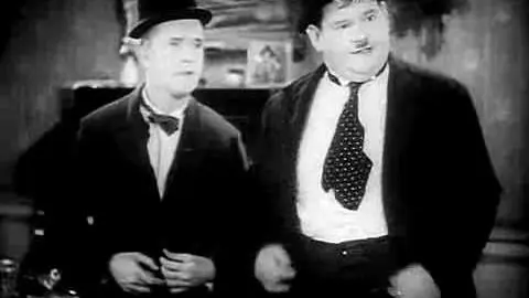 Laurel and Hardy - Way Out West Trailer_peliplat