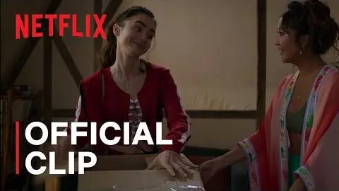 Emily in Paris | Birthday Package | Netflix_peliplat