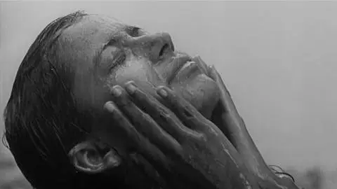 Advent of Monsoon in Pather Panchali - Iconic movie scene from Apu Trilogy by Satyajit Ray_peliplat