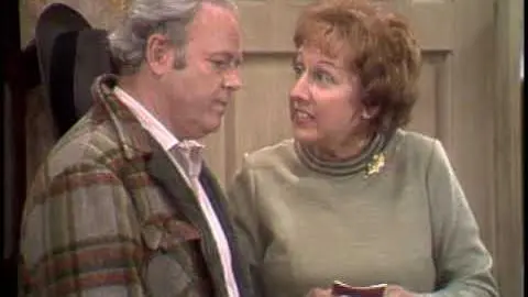 Archie and Edith Bunker meet the gays_peliplat