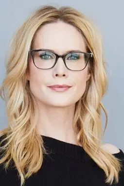 Stephanie March_peliplat