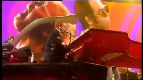 Elton John - trailer concert The Red Piano_peliplat