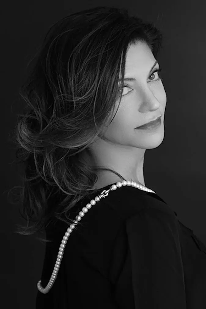 Nina Ansary_peliplat