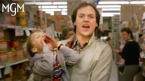 Mr. Mom (1983) | Jack (Michael Keaton) Shopping with the Kids | MGM Studios_peliplat