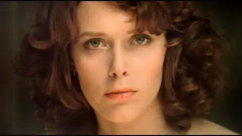 Sylvia Kristel in EMMANUELLE 2 - US Trailer (1975, English)_peliplat