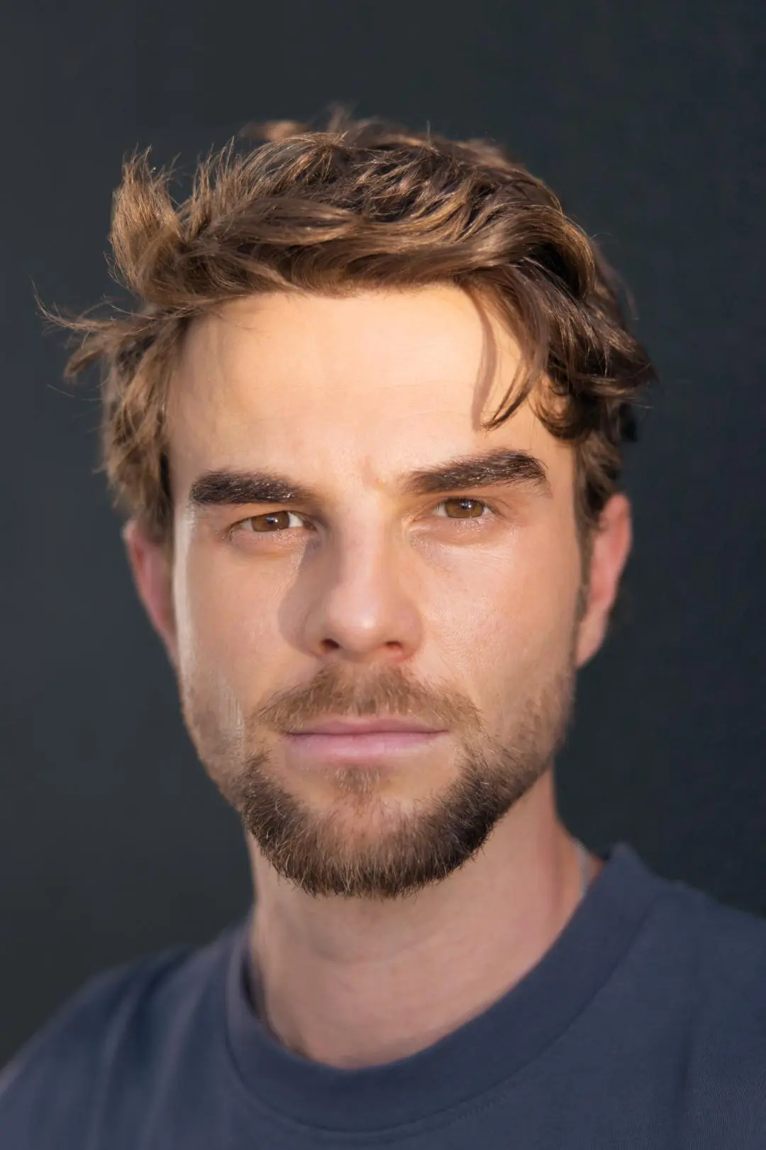 Nathaniel Buzolic_peliplat