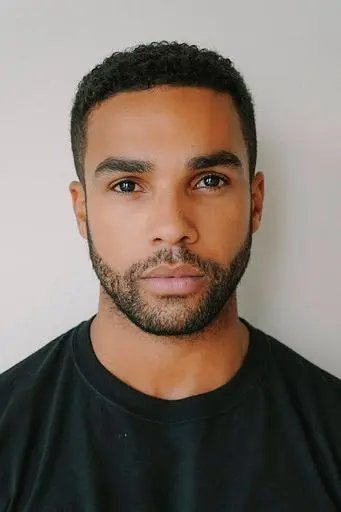 Lucien Laviscount_peliplat