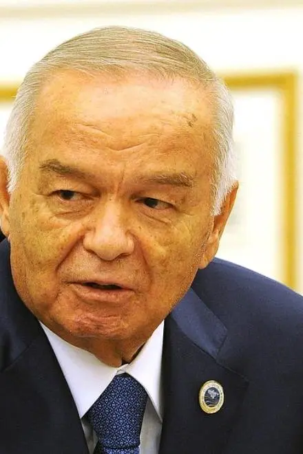 Islam Karimov_peliplat