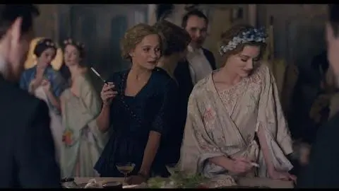 THE DANISH GIRL - 'Costume Party' Clip - In Theaters November 27_peliplat